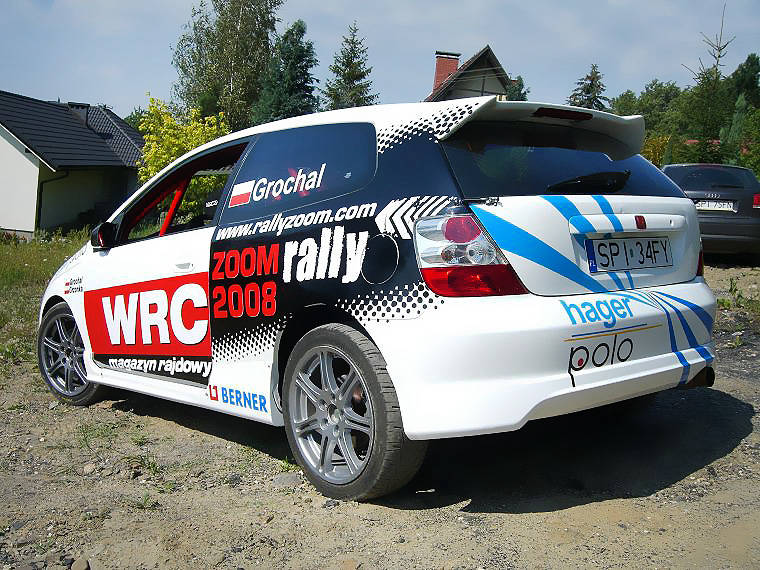 Oklejanie samochodów osobowych